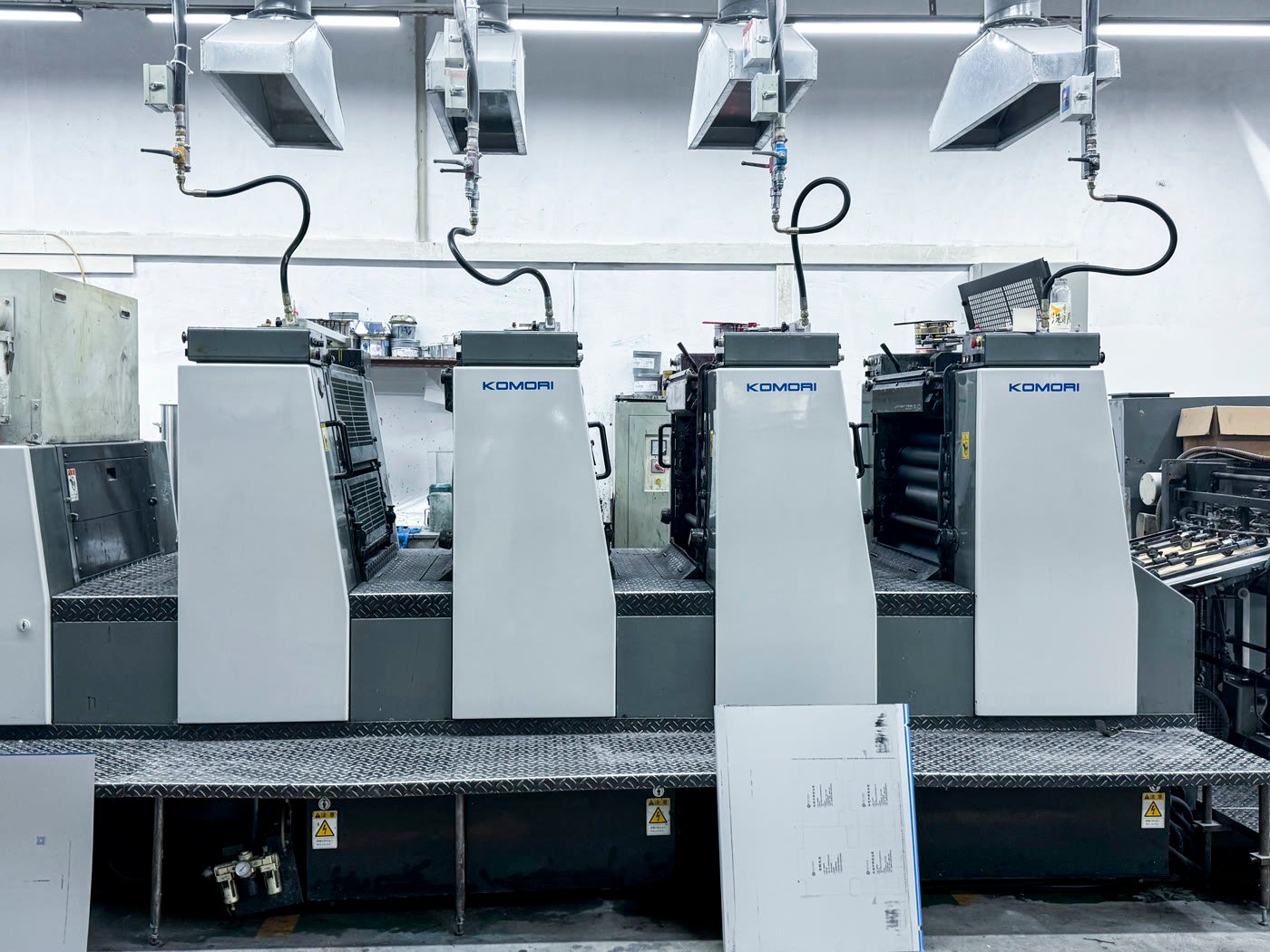Офсетная печатная машина Komori Lithrone 26 в EnvelopeDock